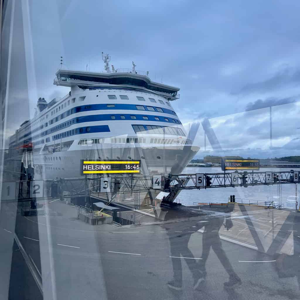 Ankunft der Fähre nach Helsinki